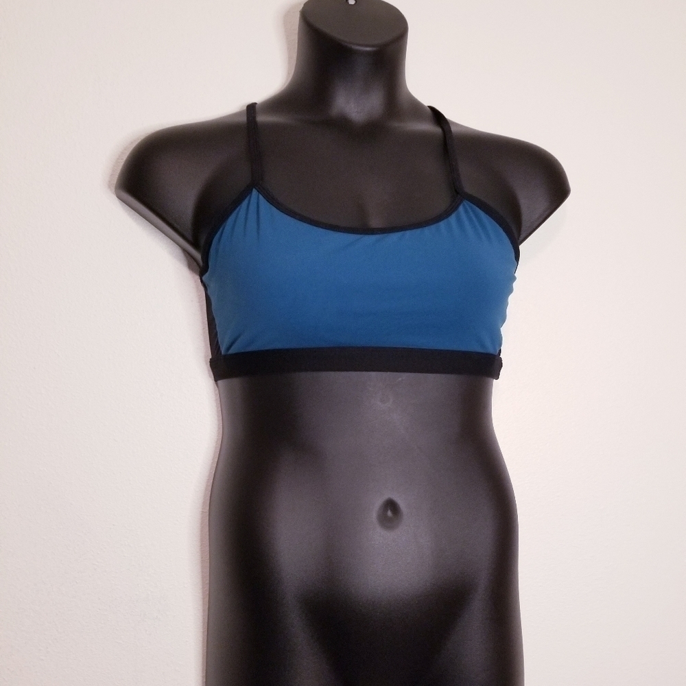Fabletics tammy athletic sports bra
